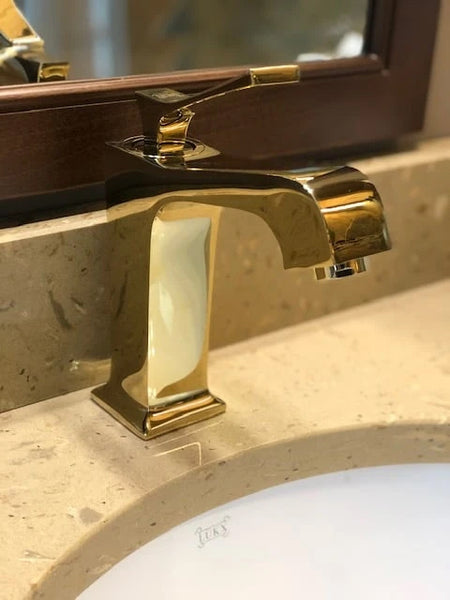 VICTORIA  FAUCET GOLD  WITH POP UP DRAIN  $ 240
